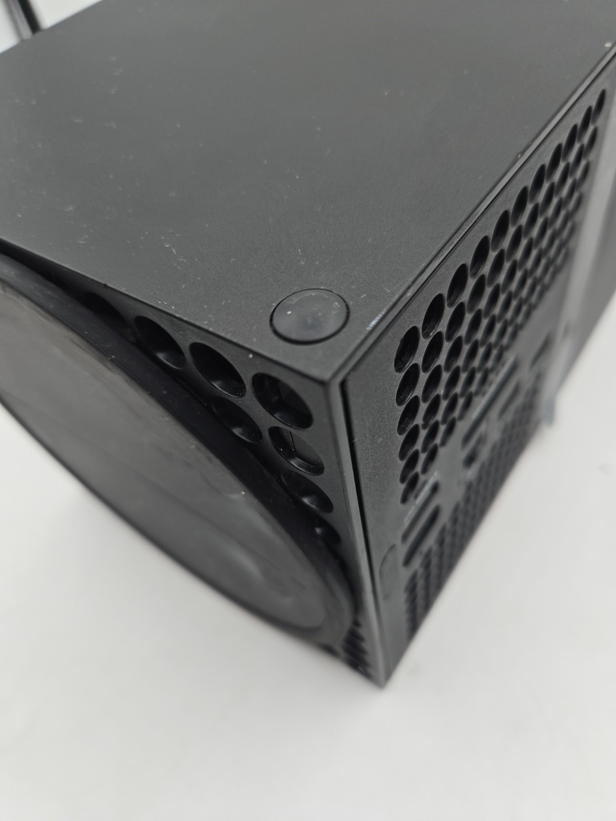 Microsoft Xbox Series X 1TB Console 4k HD Video Gaming System Blue Ray New Hdmi
