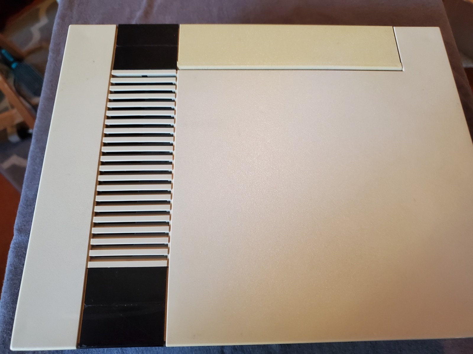 Nintendo Entertainment System (NES-001) Fully Functional, WITH Accessories