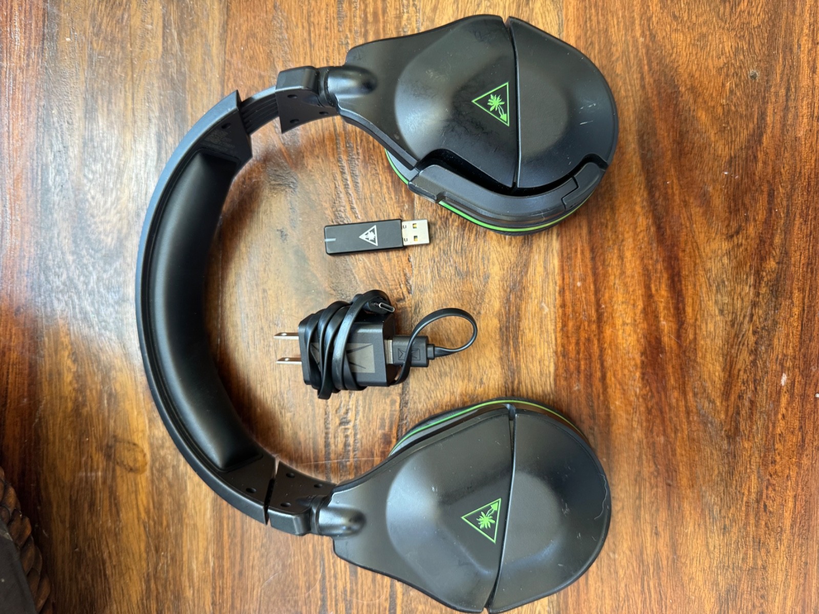 Microsoft Xbox One X with wireless 4 controllers & wireless Headphones