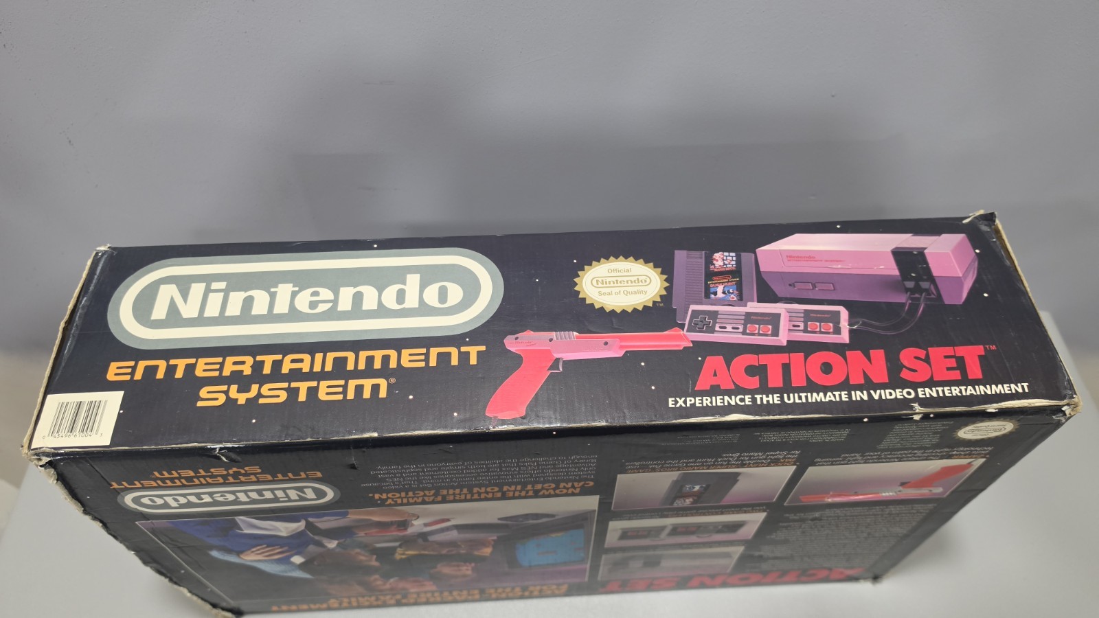 Nintendo NES Action Set Console Bundle w/ Box, Zapper, Cables & 2 Games NTSC