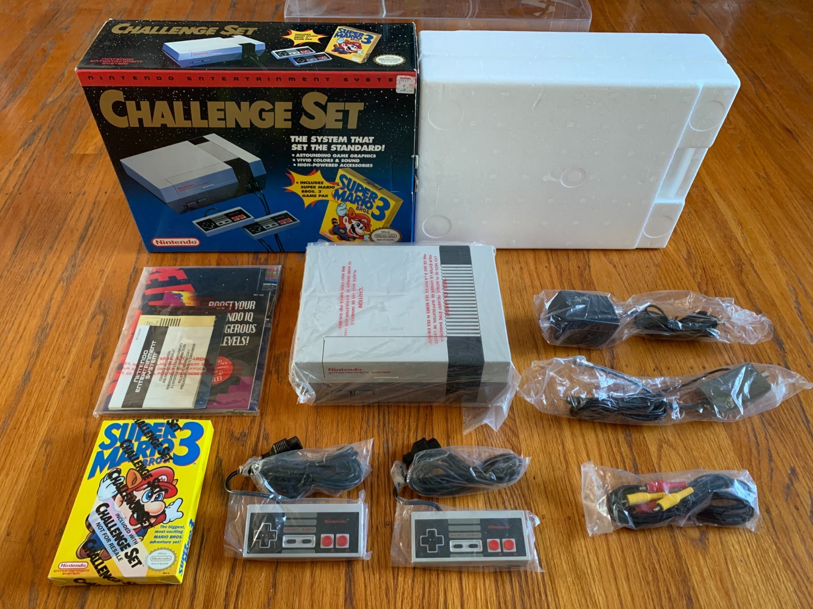 Nintendo NES Challenge Set console system 100% complete in box with protector