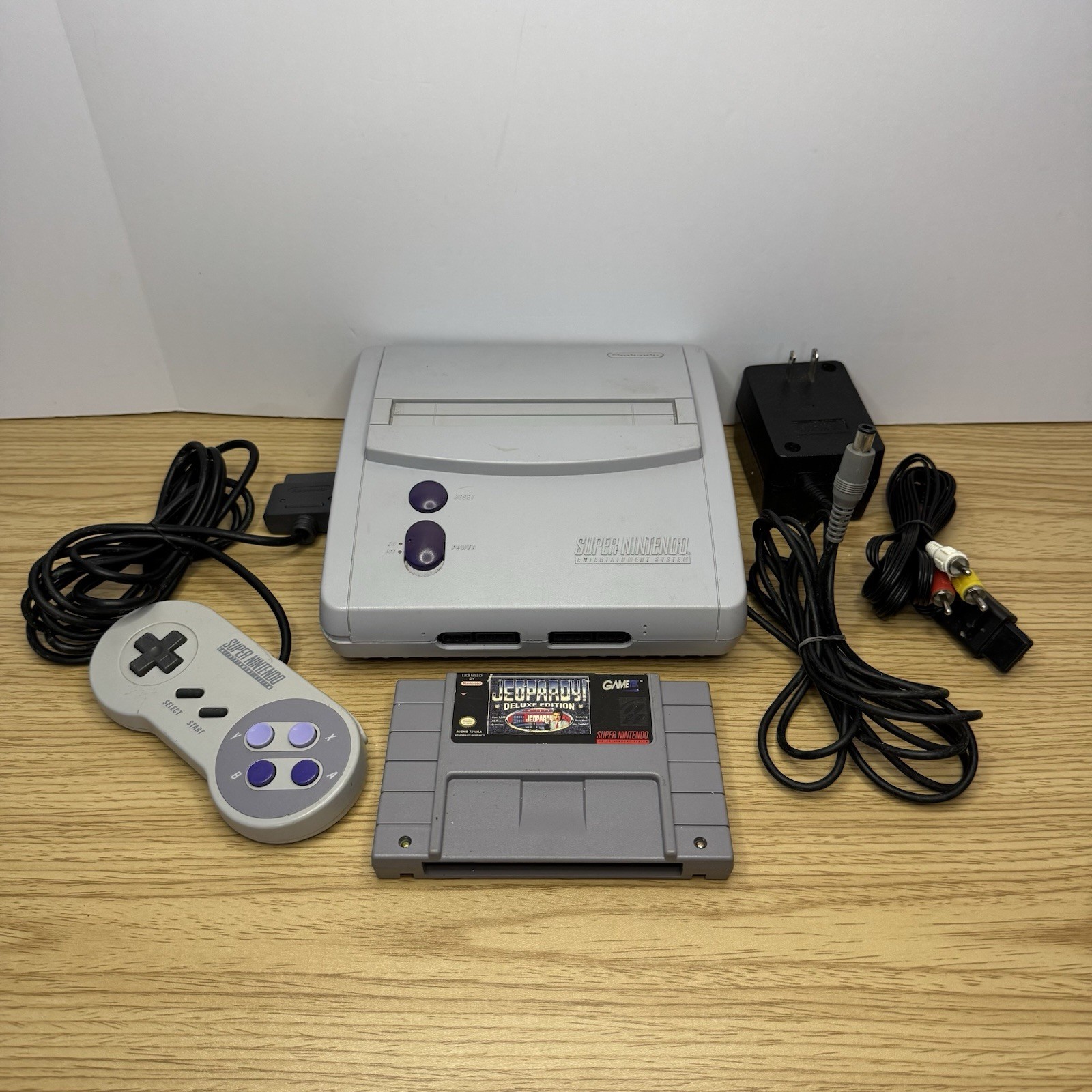 Super Nintendo Jr SNES Mini Console SNS-101 OEM Cables Controller Tested Works