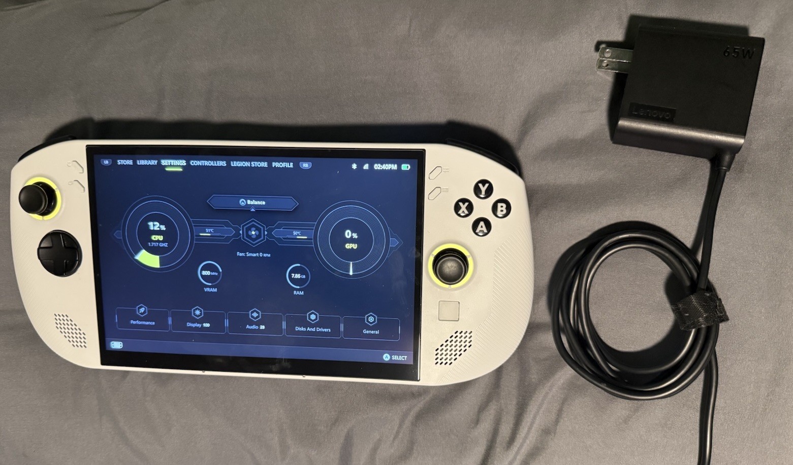 Lenovo Legion Go Handheld System 512GB 2560×1600 Wi-Fi USB-C w/65W Charger