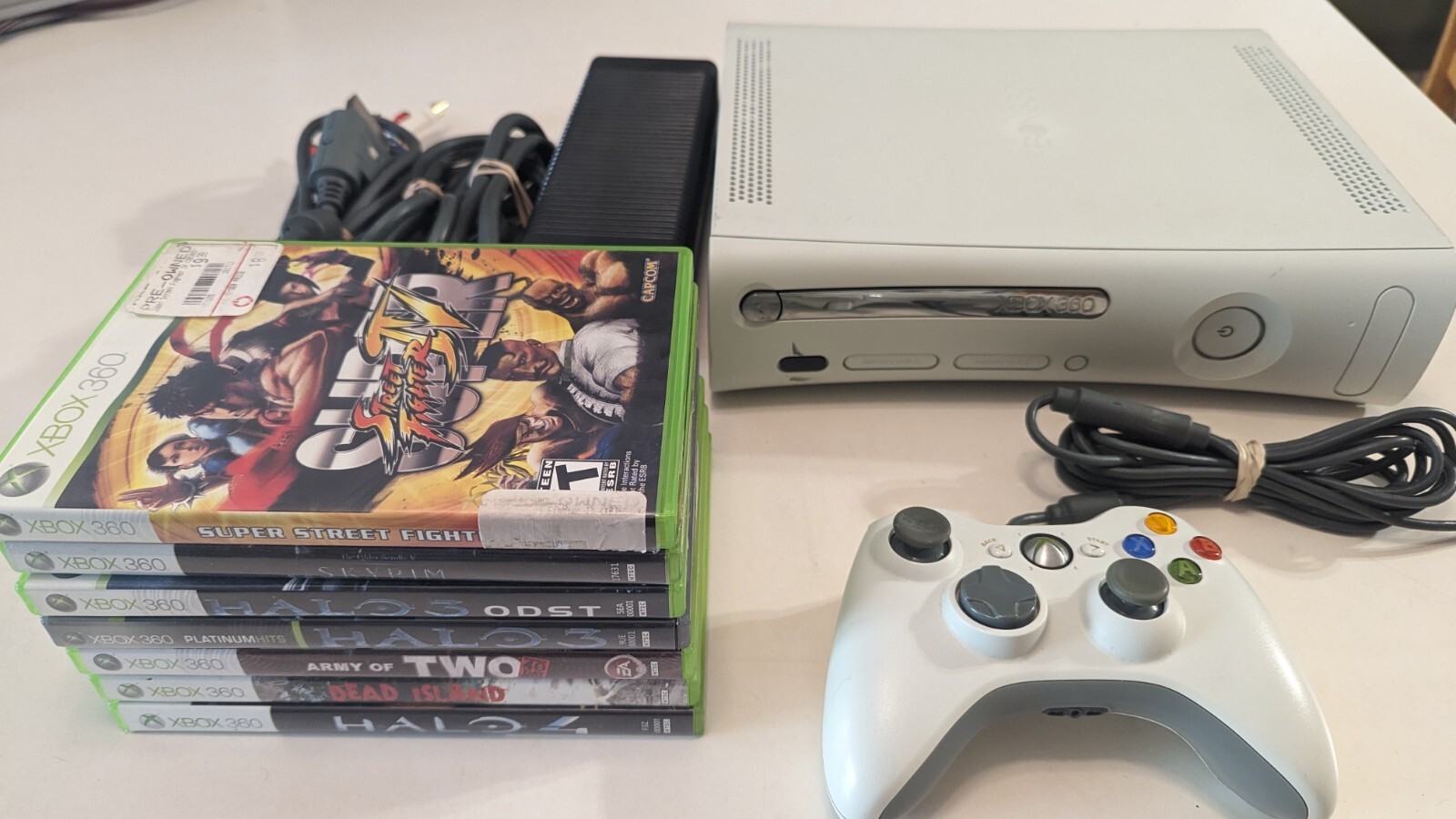 Microsoft XBox 360 Core Matte White Video Game Console 7 Games Controller