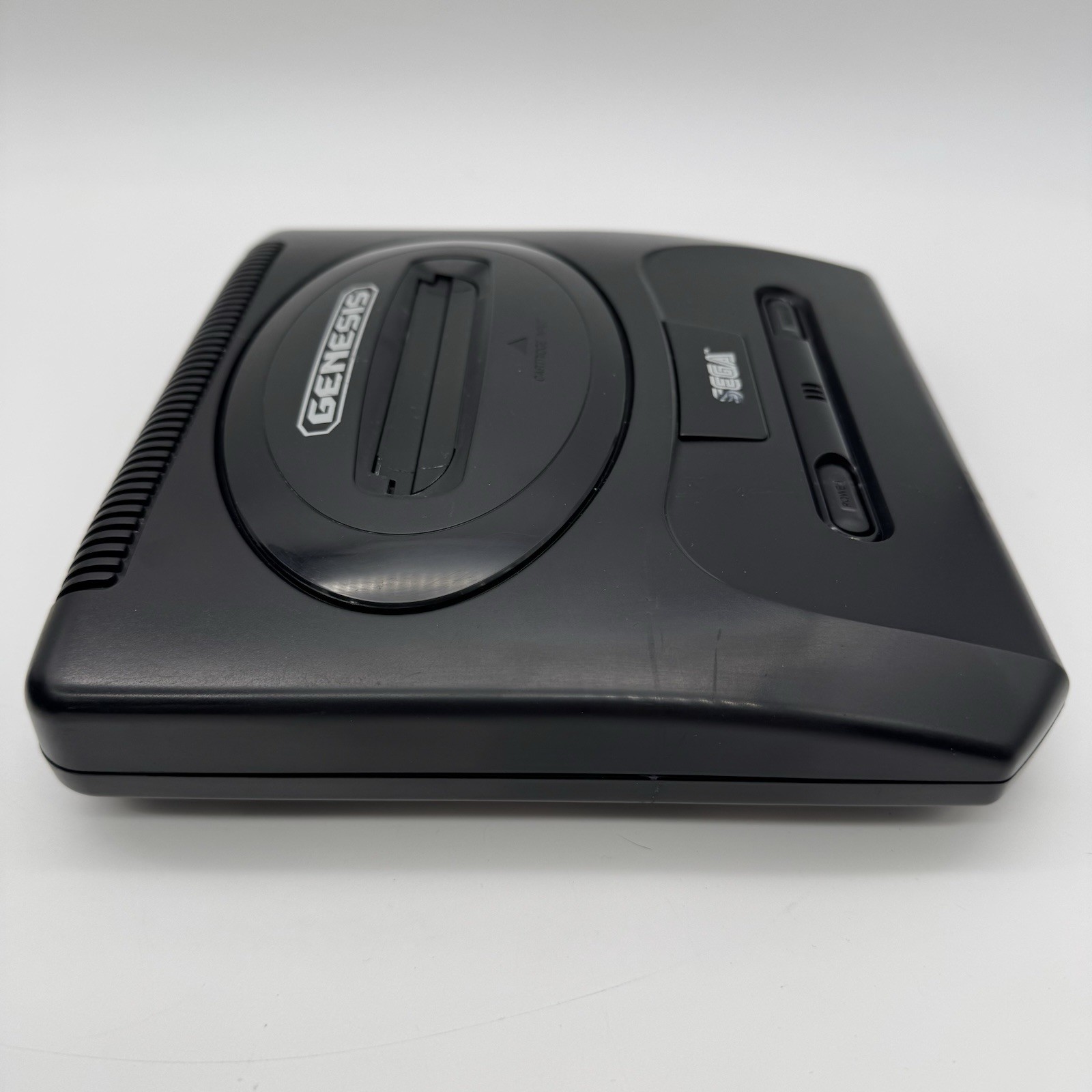 Refurbished Sega Genesis Model 2 Console + 2 Controller Bundle – VG