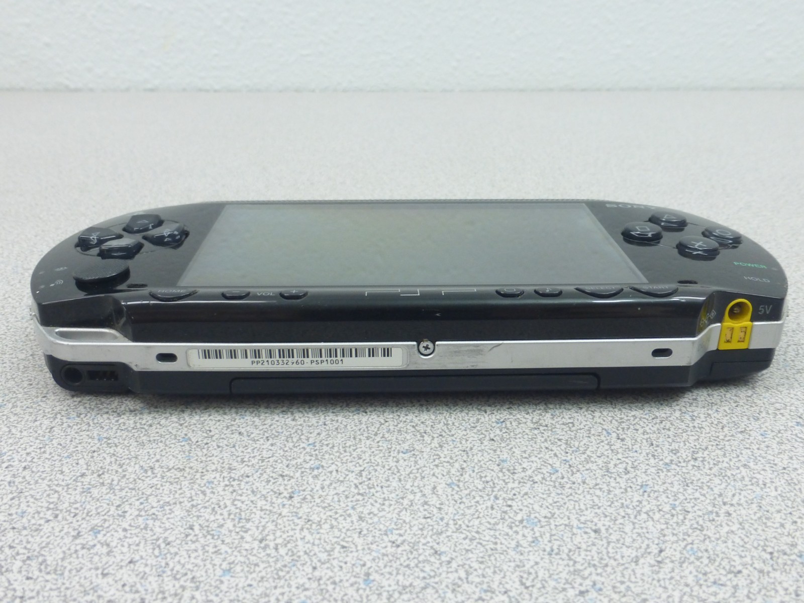 Sony PSP 1001 PARTS or REPAIR – WONT READ GAMES