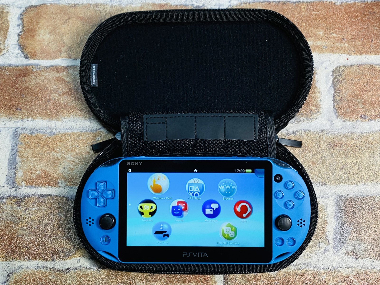 PS Vita PCH-2000 Aqua Blue SONY PlayStation Japan 16GB Charger Mobile Case EX P