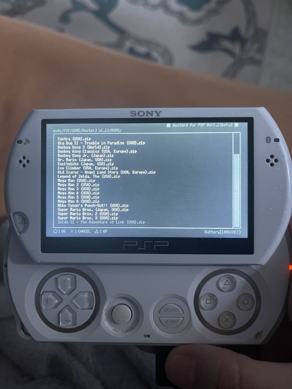 Sony PSP Go PSP-N1001 White 6870MB Wi-Fi Handheld Console SALE