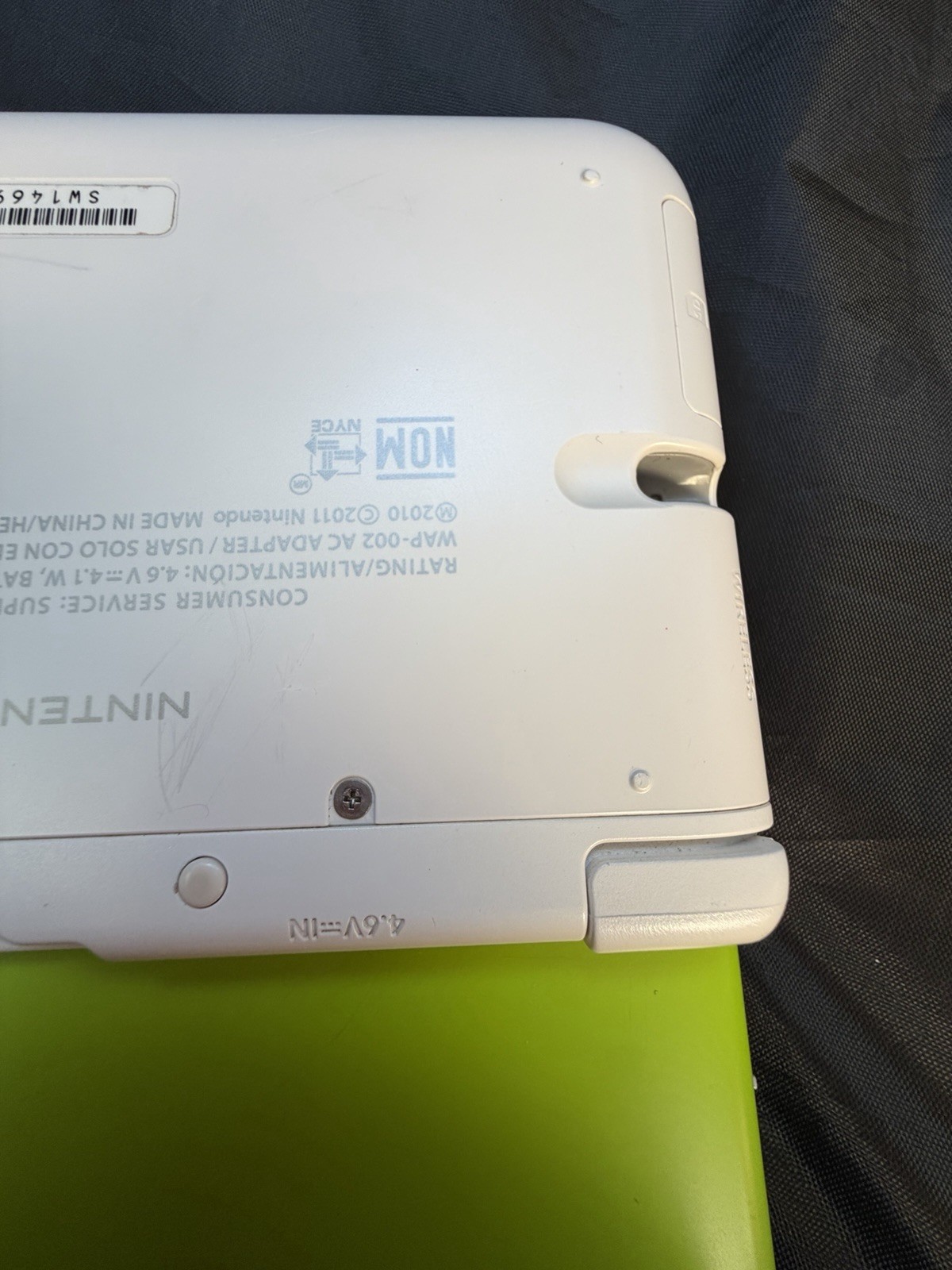 Nintendo 3DS XL – Lime Green Yoshi Special Edition Console TESTED