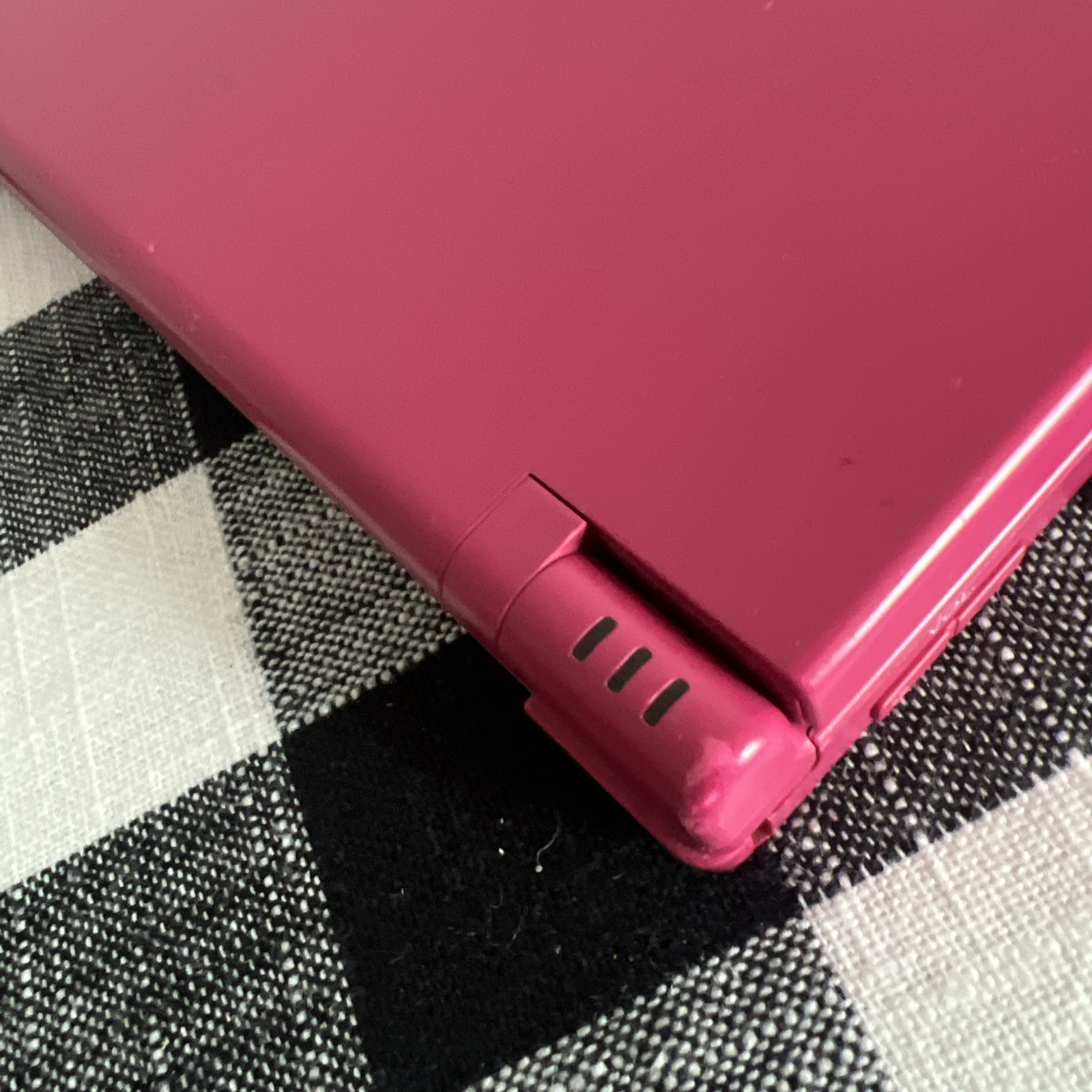 *Nintendo DSi Console *Pink *Model #TWL-001 *2GB Disk *New Charger *Video Demo