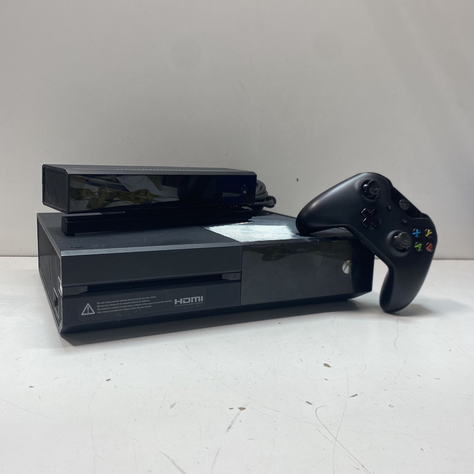 Microsoft Xbox One Console 1540 Kinect 1 Controller For Parts or Repair