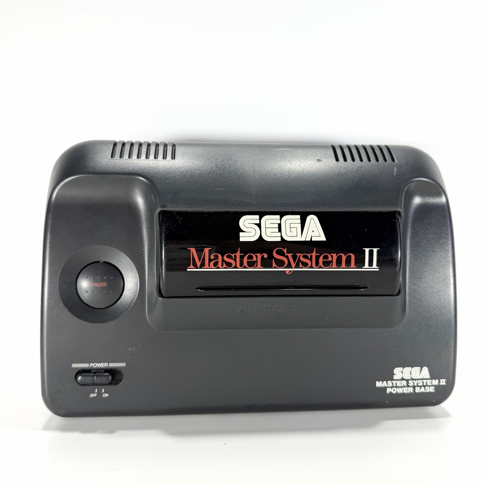 SEGA Master System II Complete with Controller, Light Phaser and Cables – Console