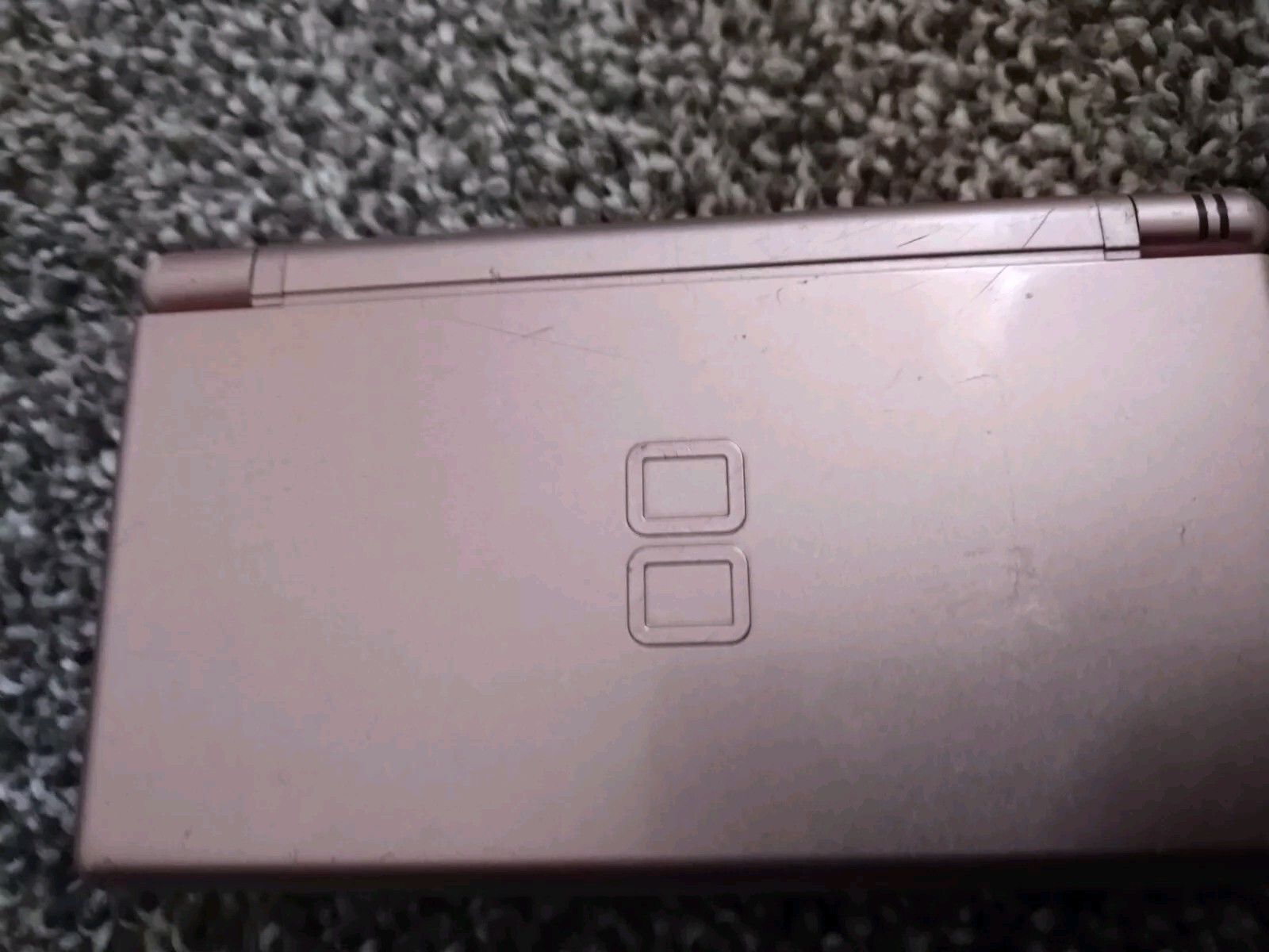 Nintendo DS Lite Video Game Console – Metallic Rose