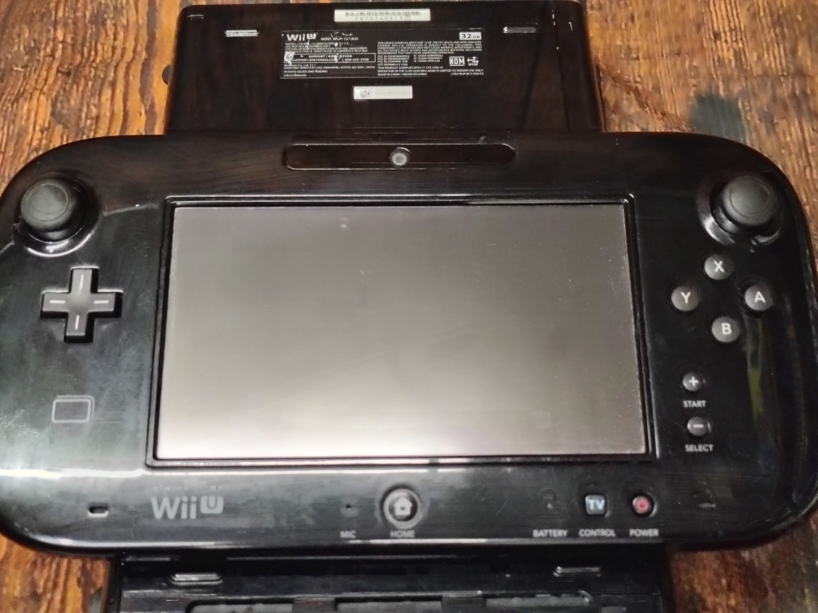 Nintendo Wii U 32GB Black Console Bundle – Mario Kart 8 & Splatoon – Tested