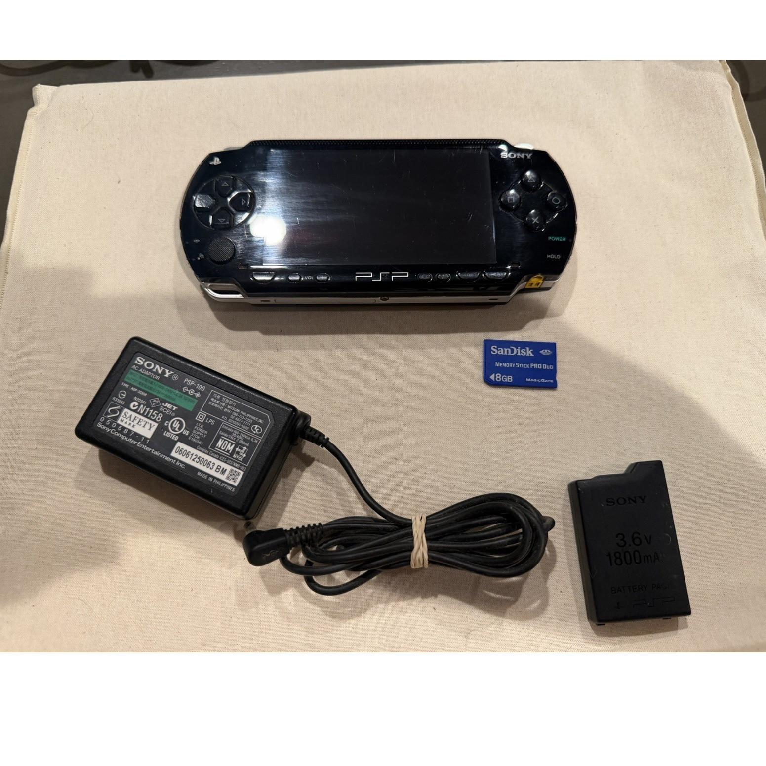 Sony PSP-1000 w/custom FW and 8GB Card