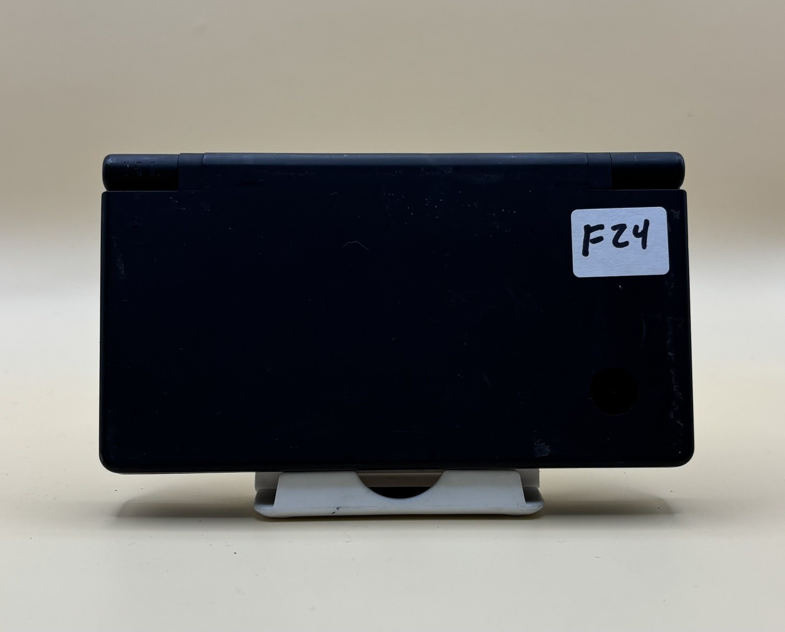 Nintendo DSi – Black (F24) READ DESCRIPTION