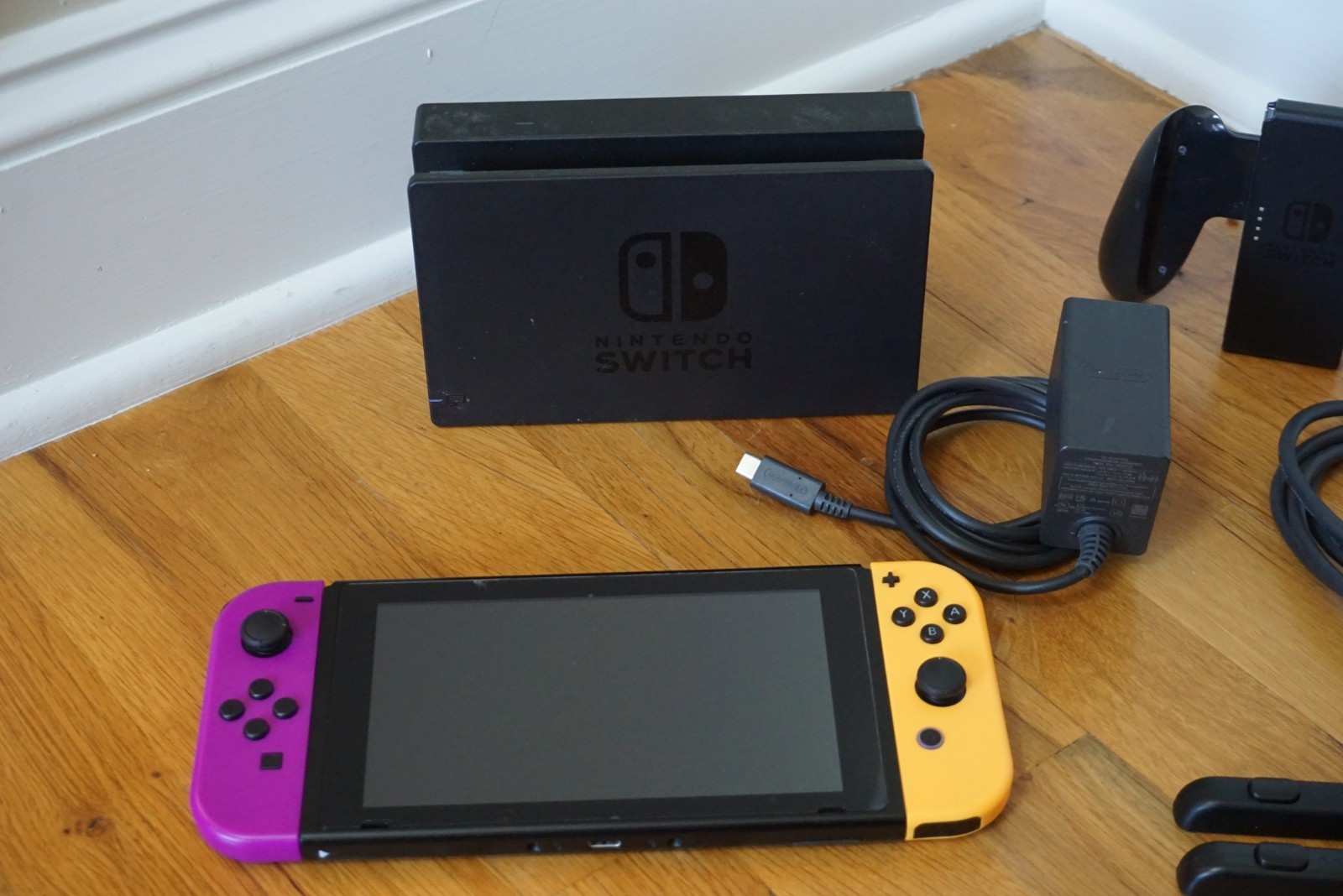Nintendo Switch console HAC-001 docking station accessories