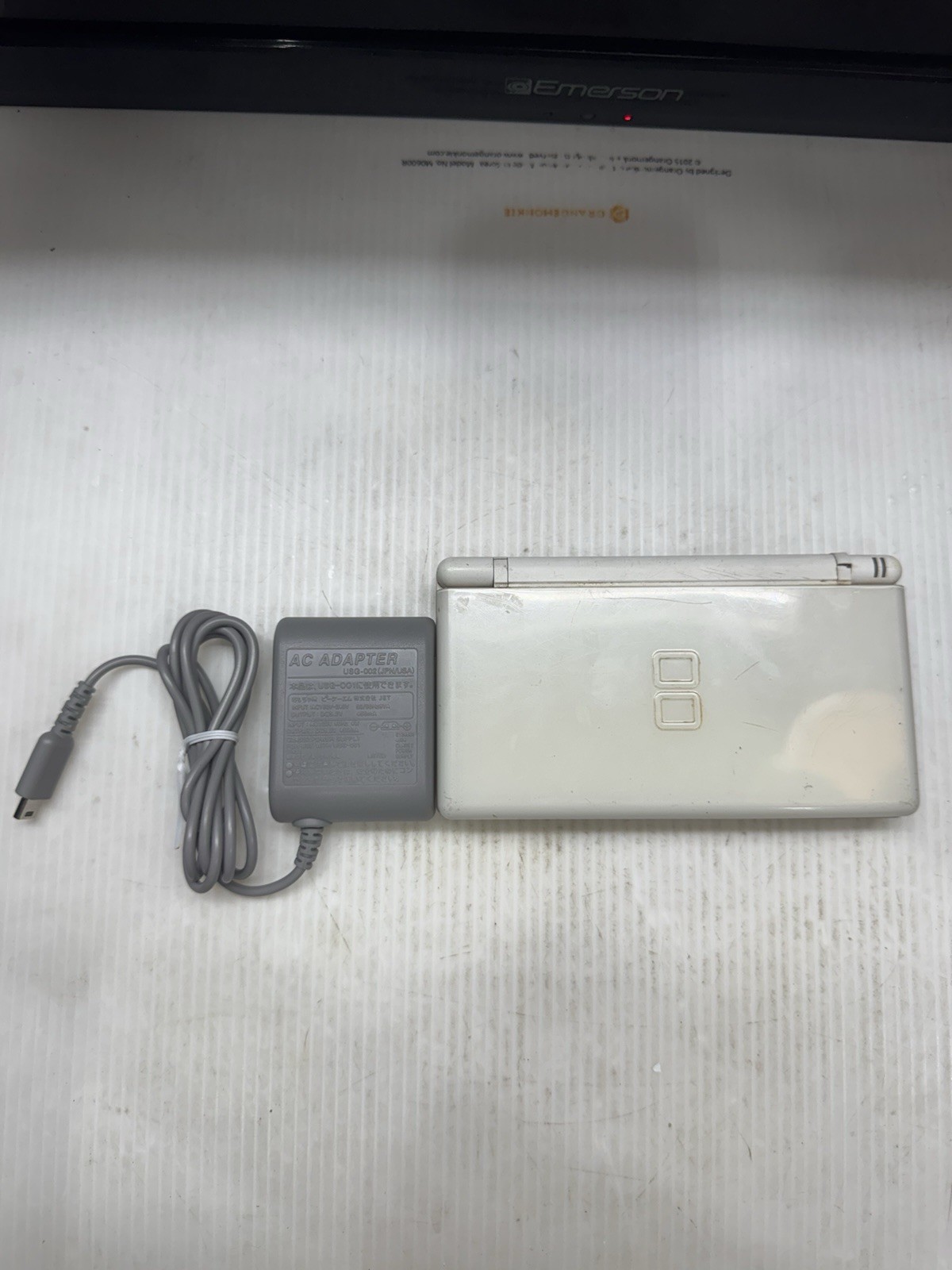 Nintendo DS Lite Polar White Console USG-001 Acceptable