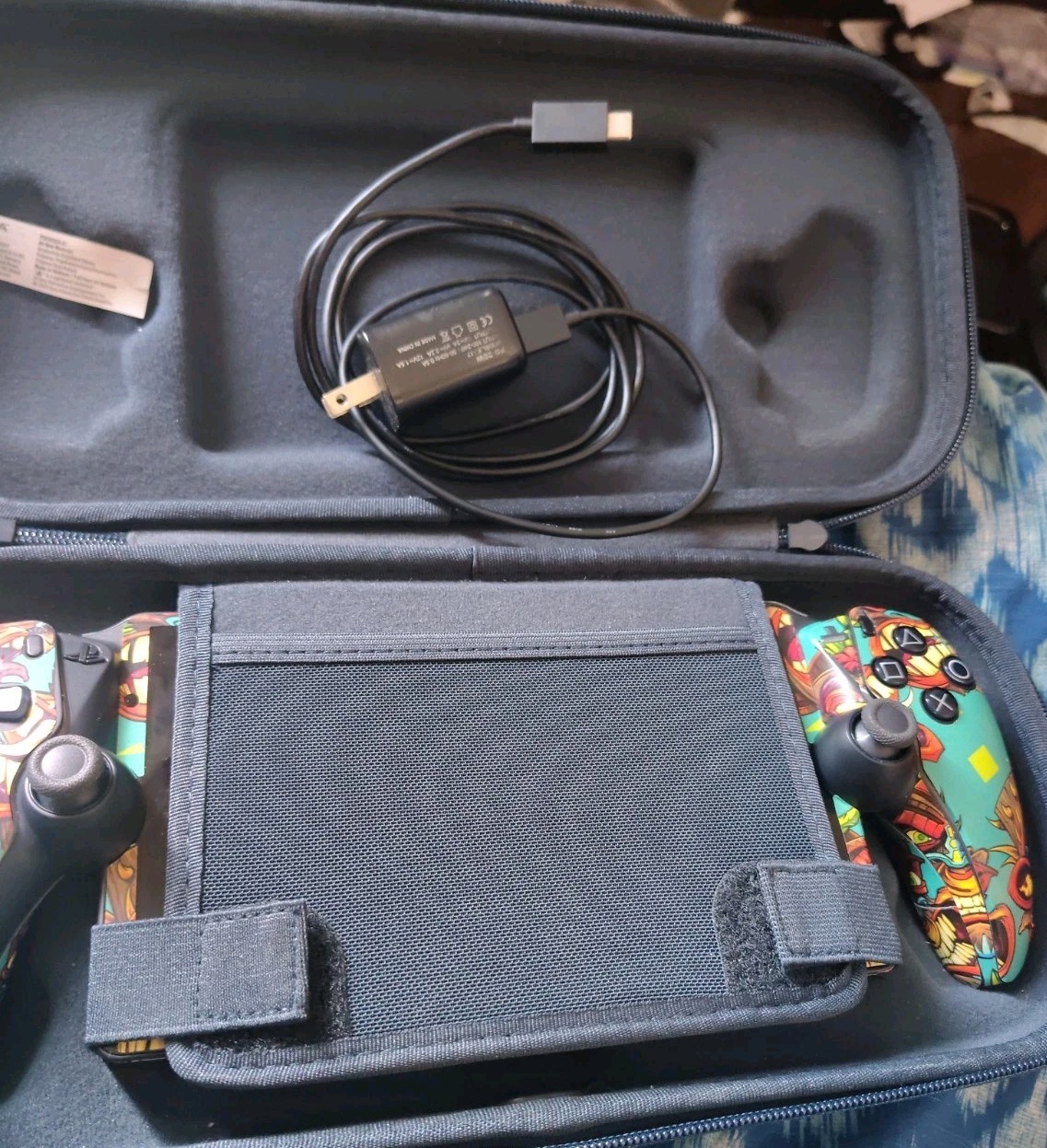 Sony PlayStation Portal Remote Player PS5 Handheld 1080p USB-C Case Multicolor