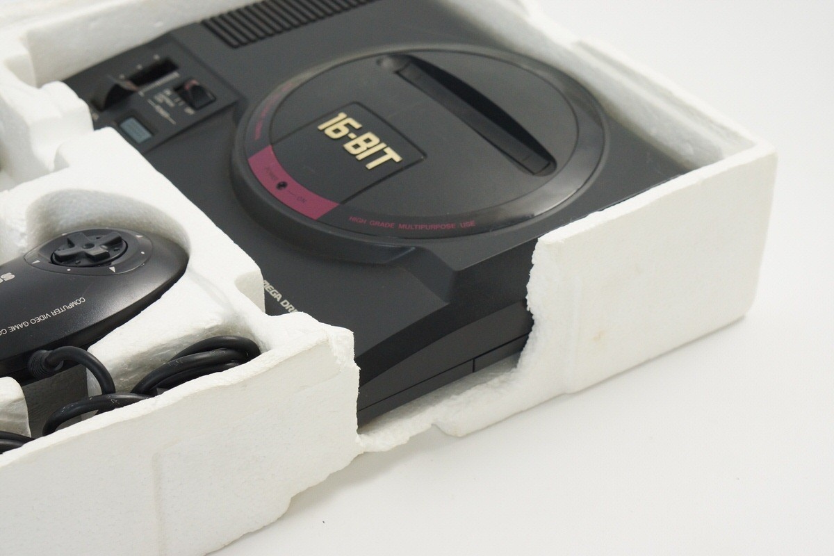 Mega Drive Console Boxed VA5 Tested System SEGA HAA-2510 Ref A10194539