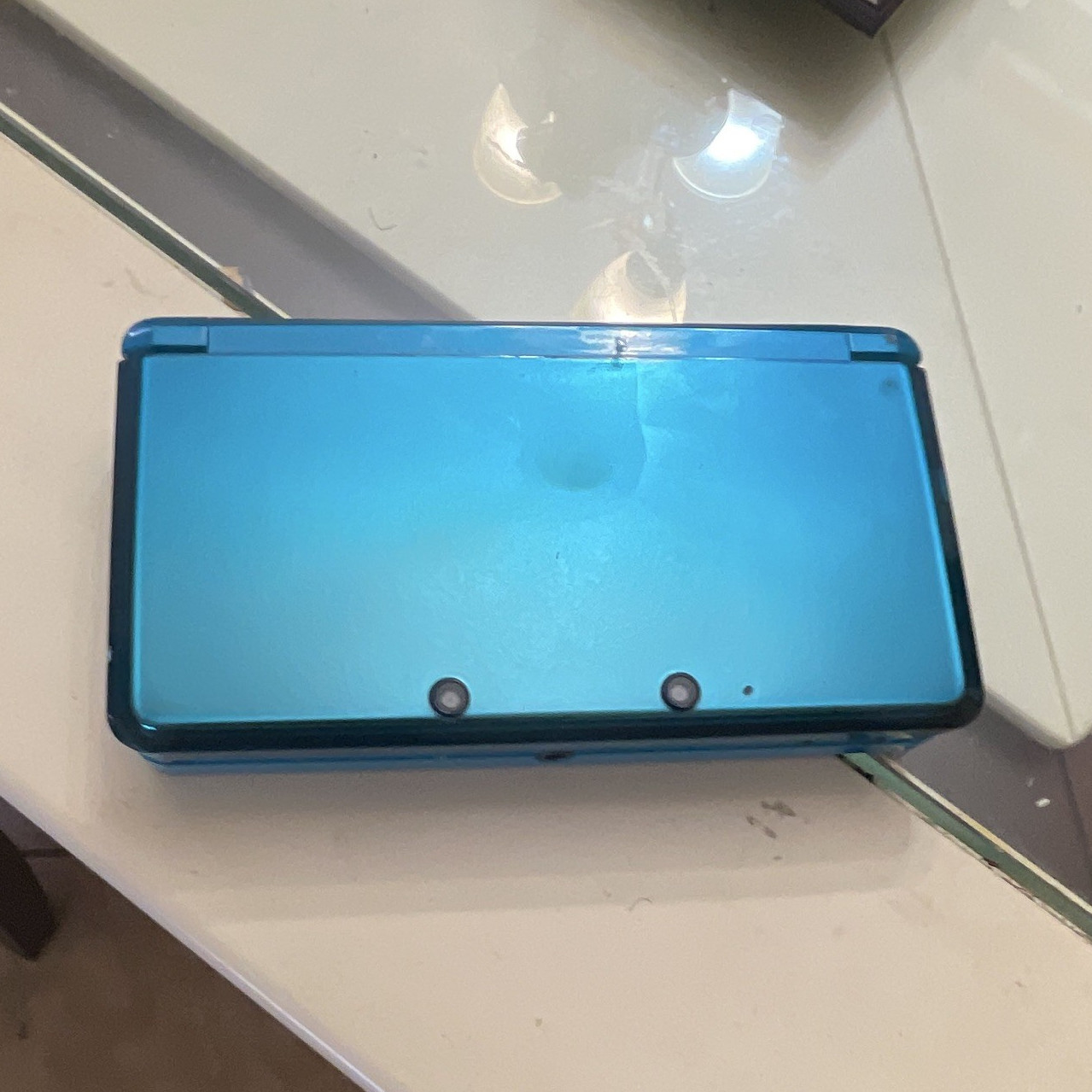 Nintendo 3DS Blue Handheld System 3D 2GB NTSC-U/C 2011 Under 480p CTR-001