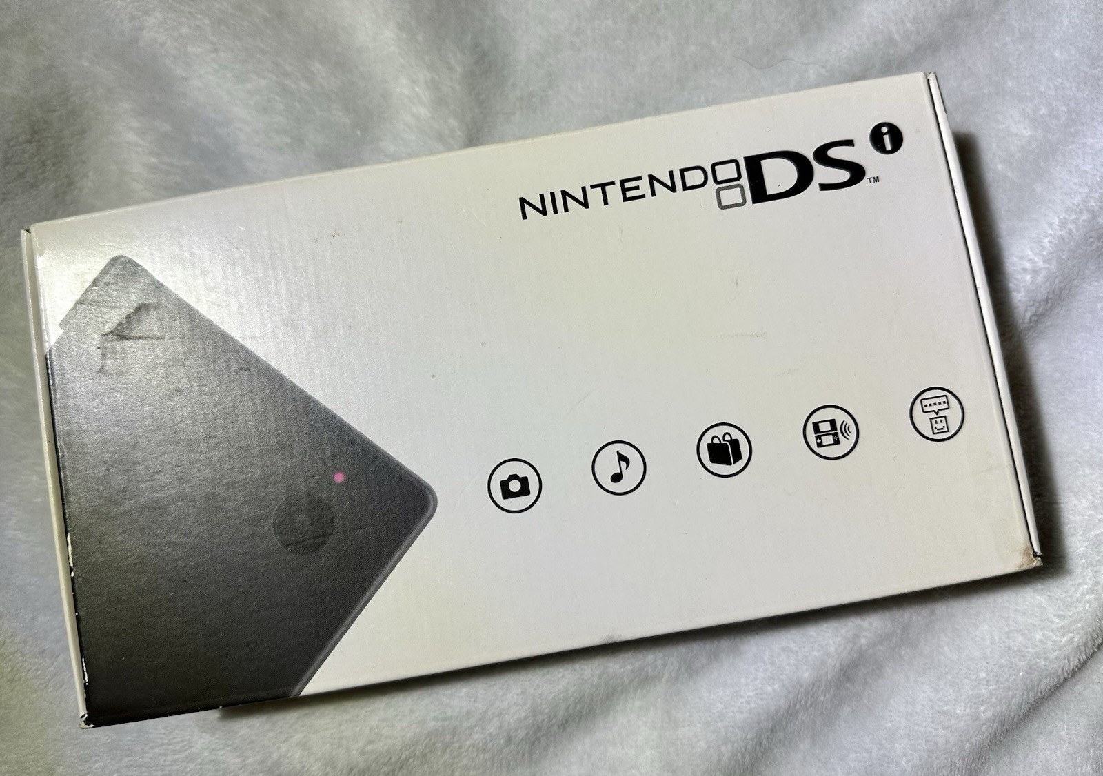 Nintendo DSi Console boxed with manual paperwork extra stylus ADULT OWNED.
