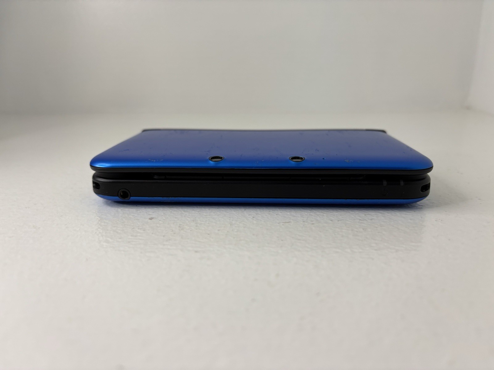 Nintendo 3DS XL Blue/Black Handheld System Wi-Fi w/ Game & OEM Charger Tested