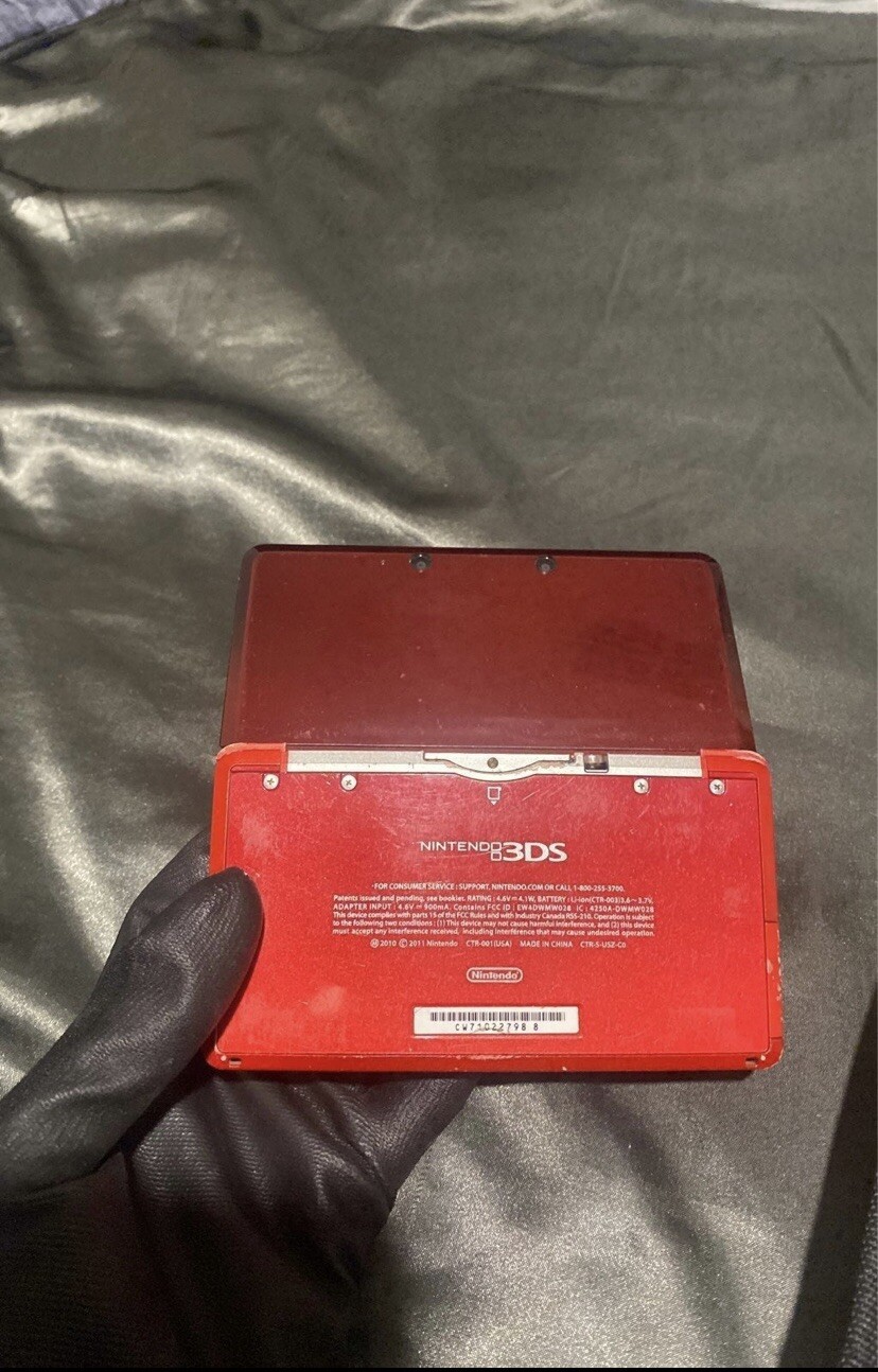 Nintendo 3DS Handheld System – Flame Red