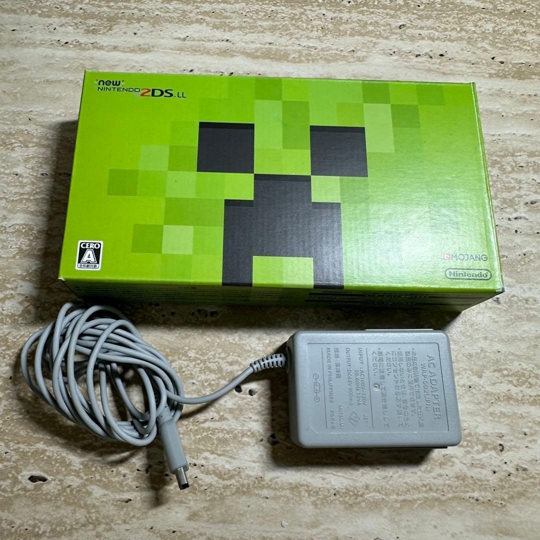 Nintendo New 2DS LL Minecraft Creeper Edition Complete in Box 6925