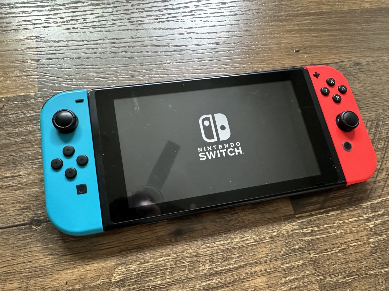 Nintendo Switch Console – Neon Red/Neon Blue 3x Games, Dock, Controller, Zelda
