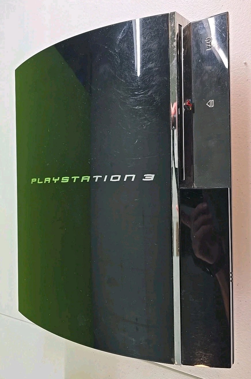SONY PlayStation 3 PS3 cbeh1000 Console ONLY BACKWARD COMPATIBLE (FOR PARTS)