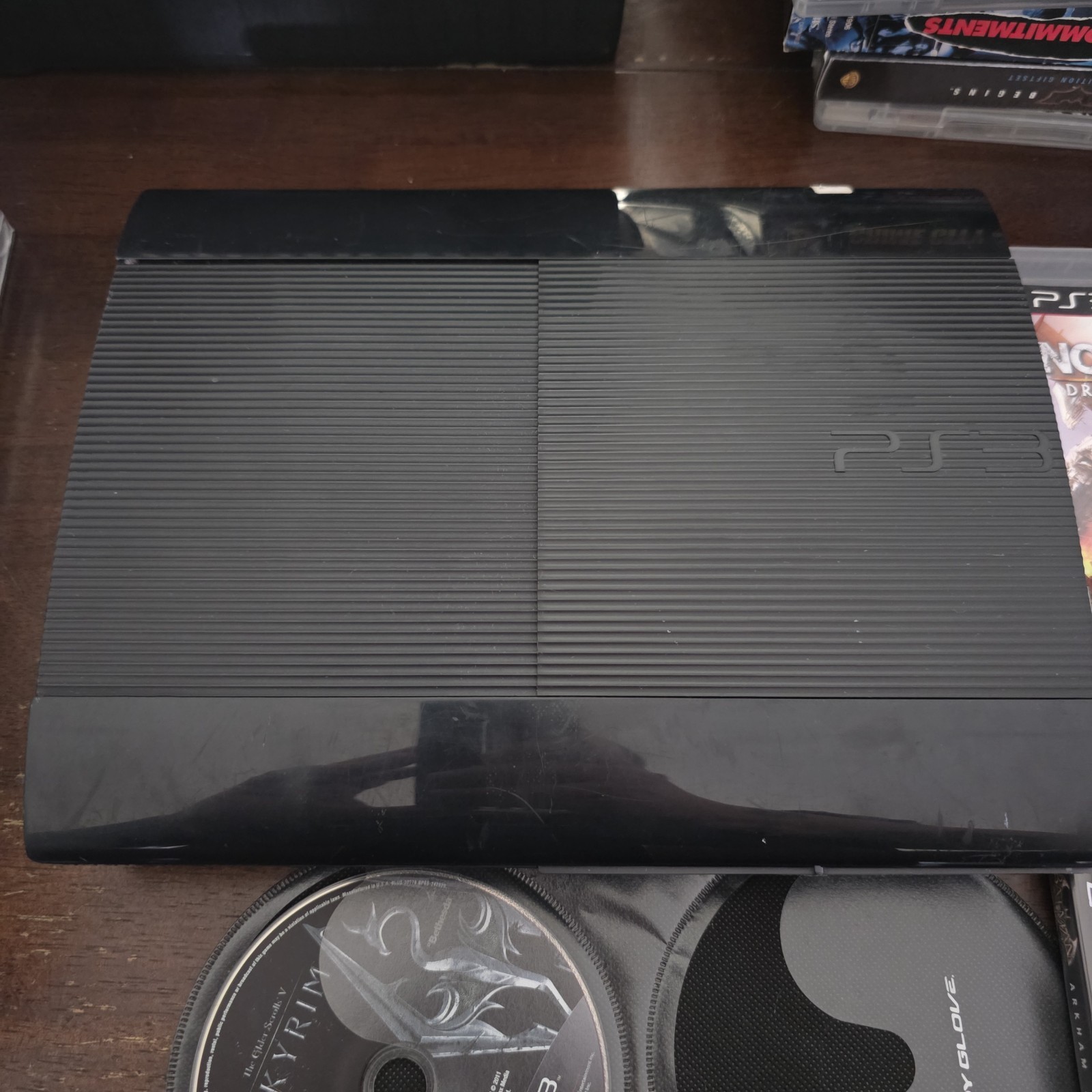 PS3 SUPER SLIM 500G / 1 CONTROLLER / 3 GAMES / NO CABLES tested works
