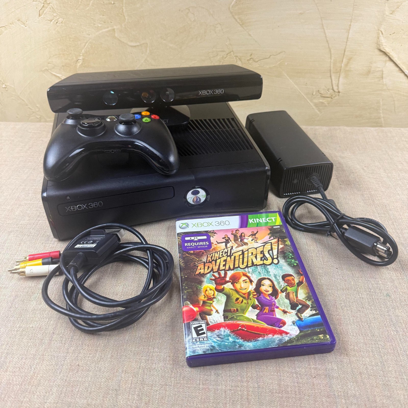 Xbox 360 Kinect Bundle – 320GB HDD Upgrade – Sensor, Controller, Boxed