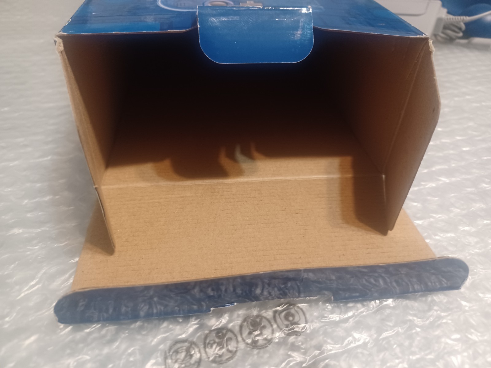 Nintendo 2DS Transparent Blue in box working