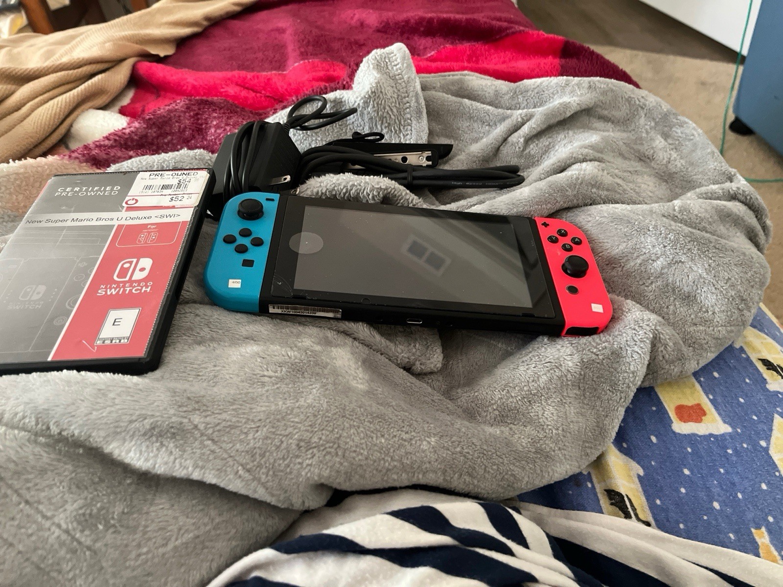 Nintendo Switch Console HAC-001 32GB Neon Red/Blue Joy-Con Dock HDMI Adapter