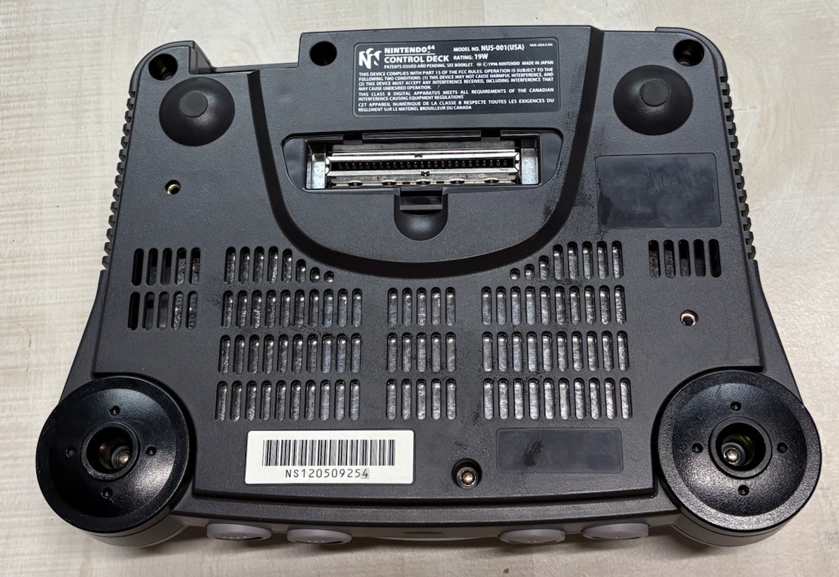 Nintendo 64 N64 Console Bundle with OEM Controller & Hookups