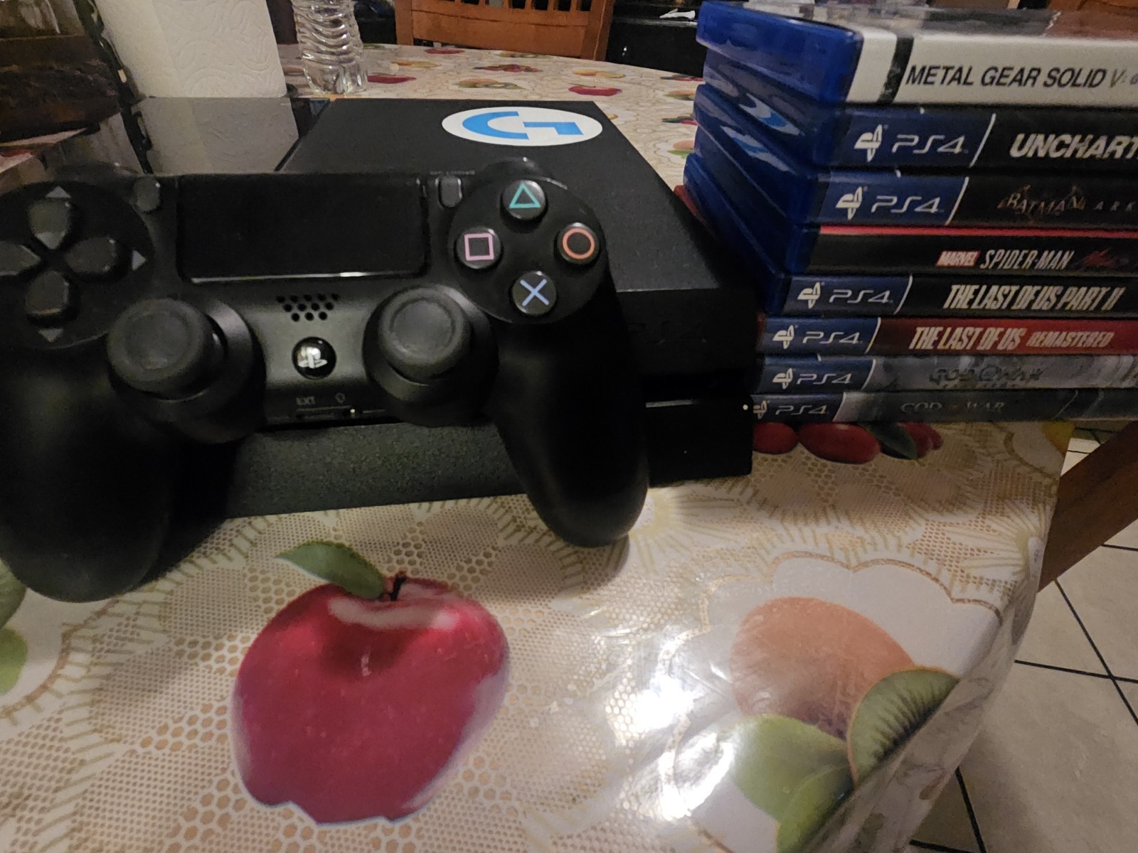 Sony PlayStation 4 500GB Gaming Console – Black (CUH-1001A) 200$ or best offer