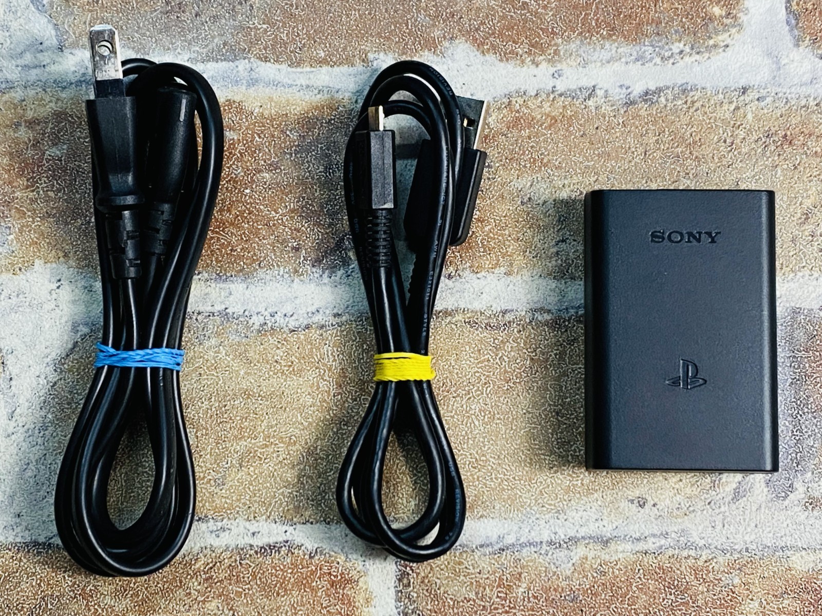 PS Vita PCH-2000 Aqua Blue SONY PlayStation Japan 16GB Charger Mobile Case EX P