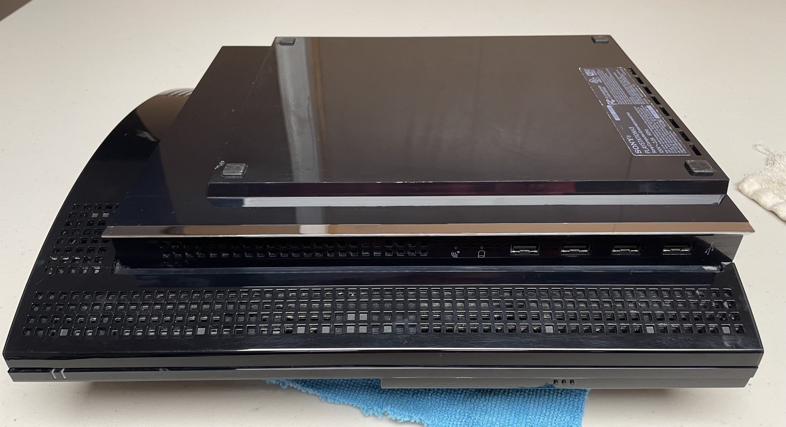 PlayStation 3 PS3 Console Only – Backwards Compatible CECHE01 – Fully Serviced