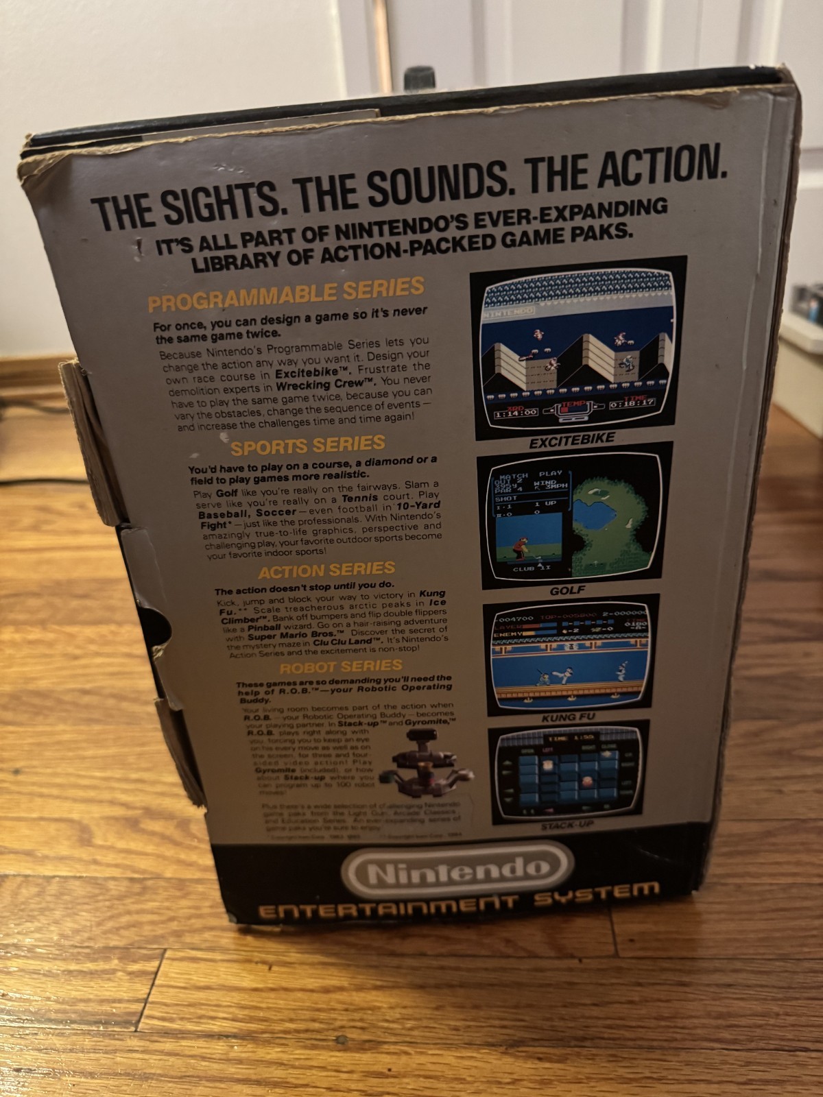 Nintendo Deluxe Set with ROB the Robot in very good condition and tested working