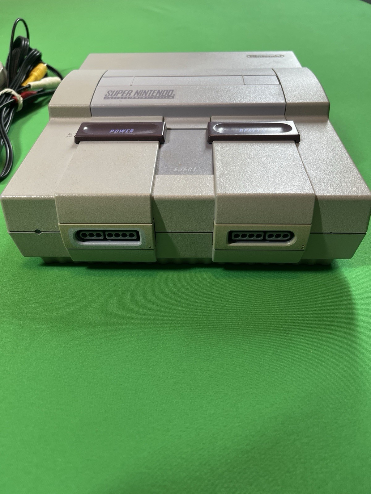 Super Nintendo Console W/ 7 Games 2 Controllers SNES Bundle TESTED & Working￼