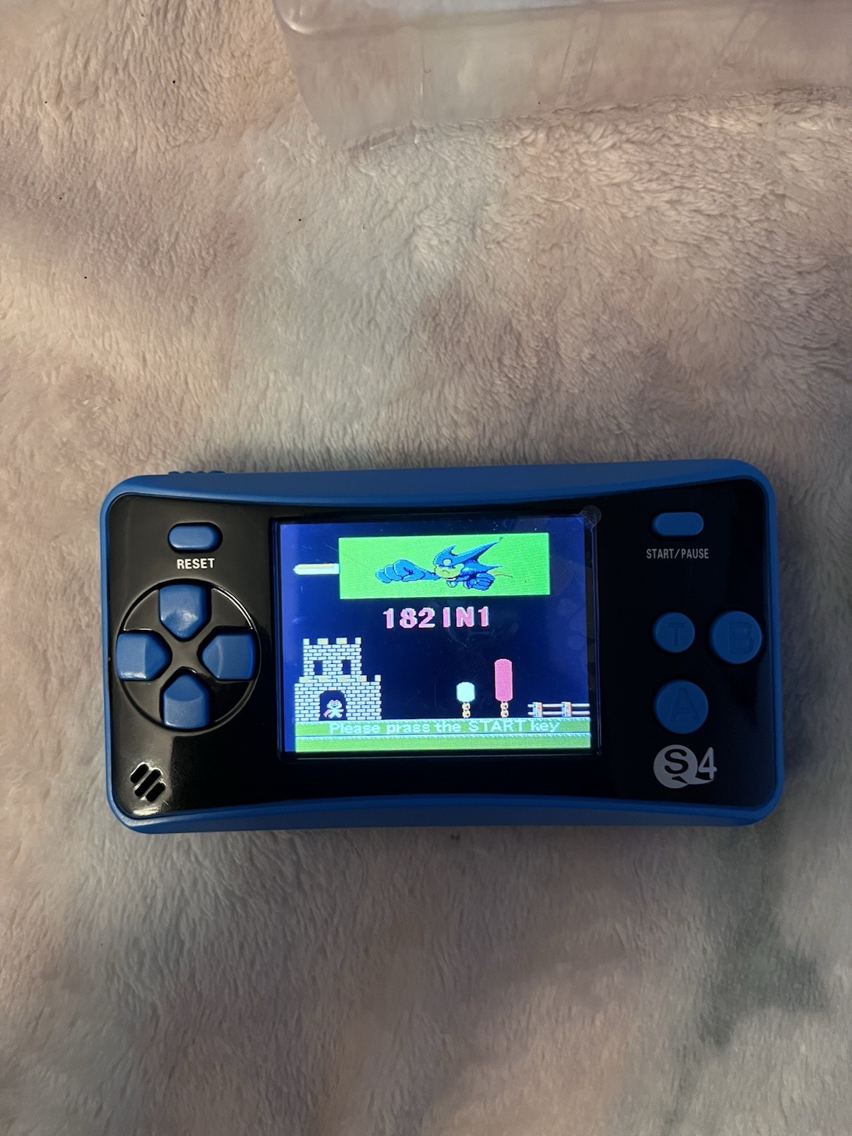 Handheld Game Console 182 Built-in Classic 8-Bit Retro Games 2.5″ LCD Screen