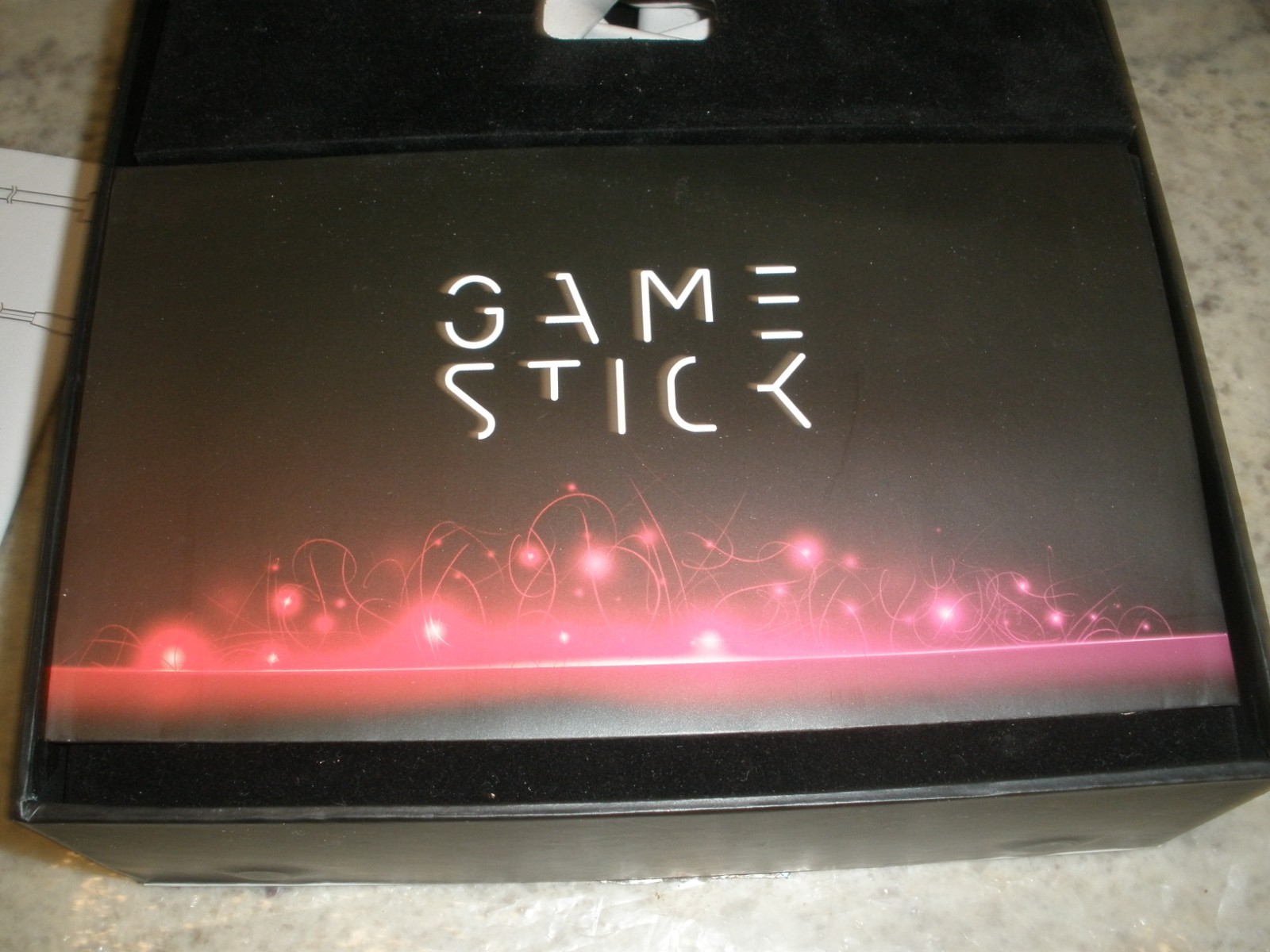GAMESTICK PORTABLE BIG SCREEN GAMES CONSOLE DOCK IN BOX