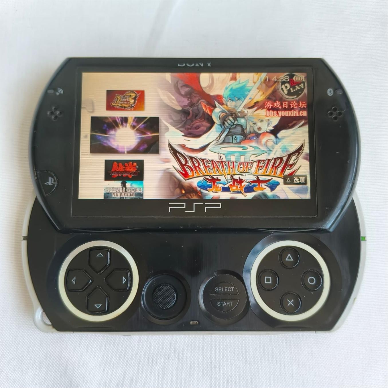 Sony PSP GO console Black with Charger PSP-N1002 tested well