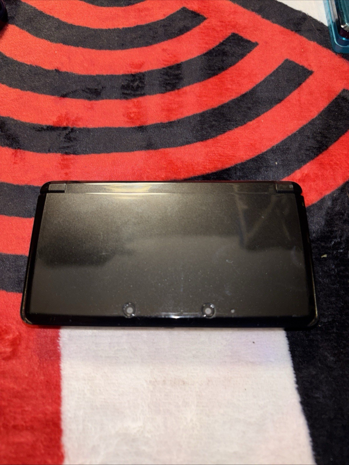 Nintendo 3DS Handheld System Cosmo Black with Charging Cable