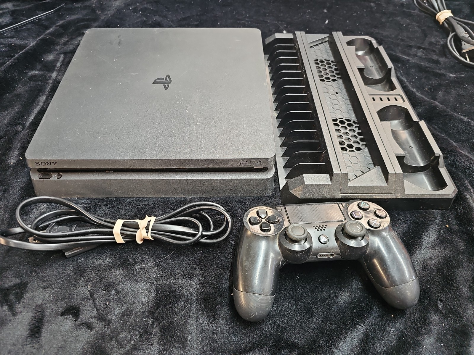 Sony PlayStation 4 Slim 1TB Console – Jet Black MOD, CUH-2215B ( PLEASE READ!!!)