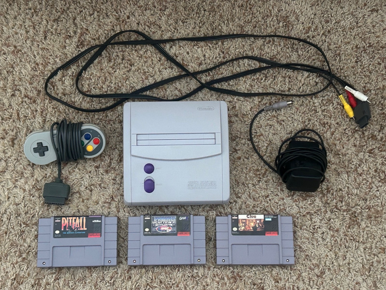 Super Nintendo SNES JR Console SNS-101 w/ Cords, Controller and Three Games!