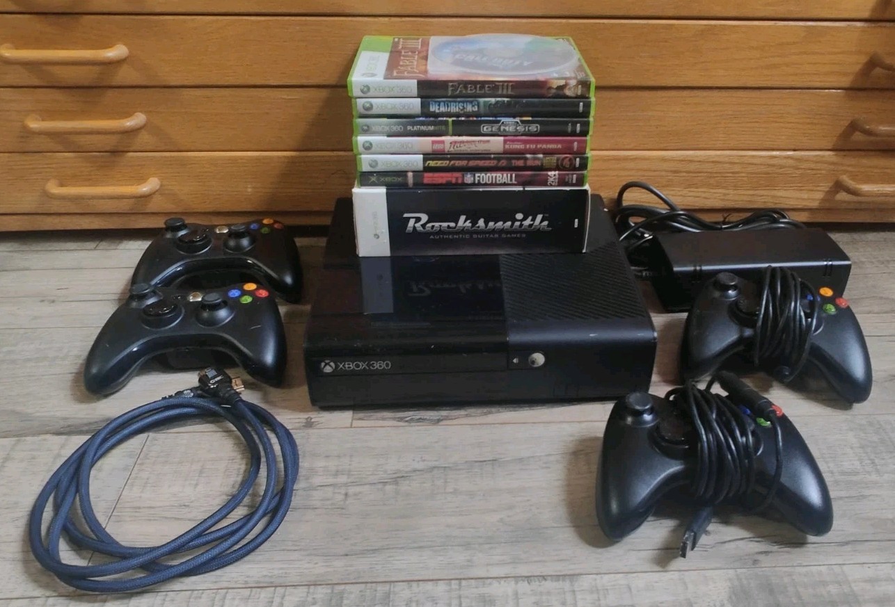 ⭐Microsoft Xbox 360 E 250GB HDD model 1538 + 4 Controller & 9 Game Bundle ⭐
