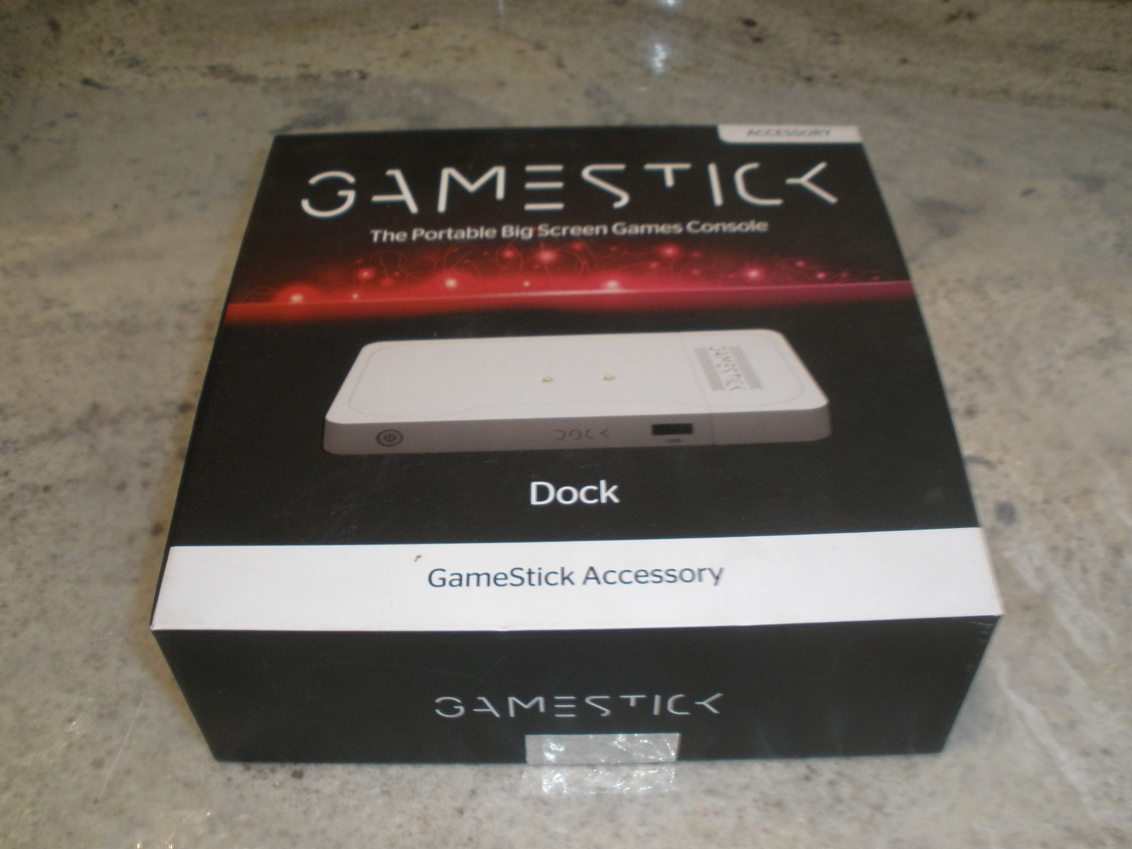 GAMESTICK PORTABLE BIG SCREEN GAMES CONSOLE DOCK IN BOX