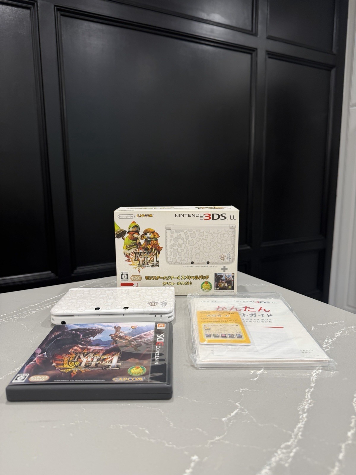 Nintendo 3DS LL Monster Hunter 4 Special Pack White CIB mint condition.